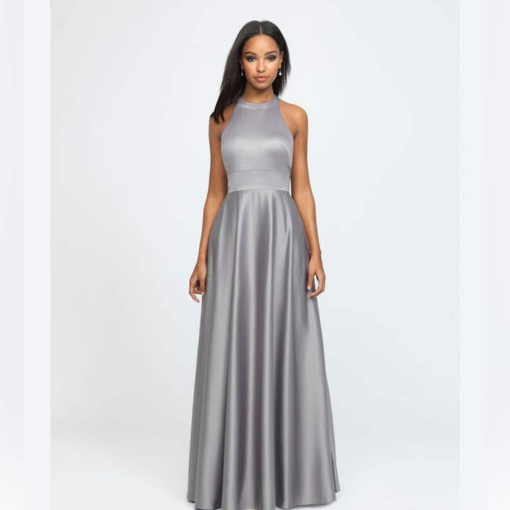 Elegant light silver Halter Evening Gown